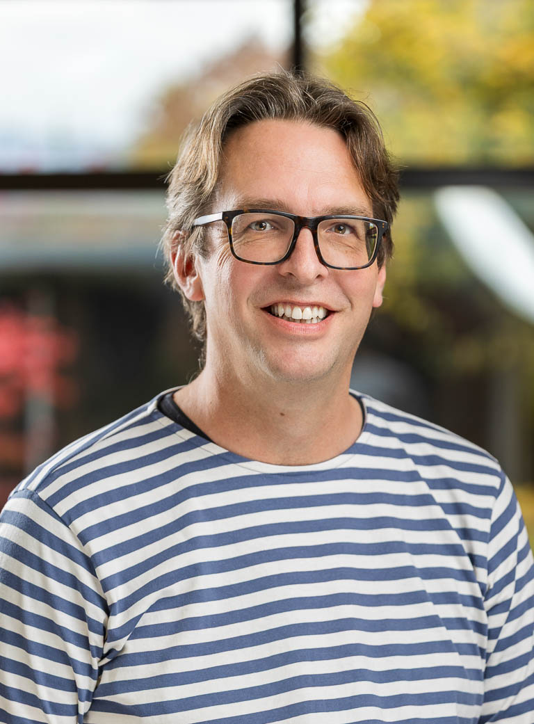 Portrait Adrian Dömer