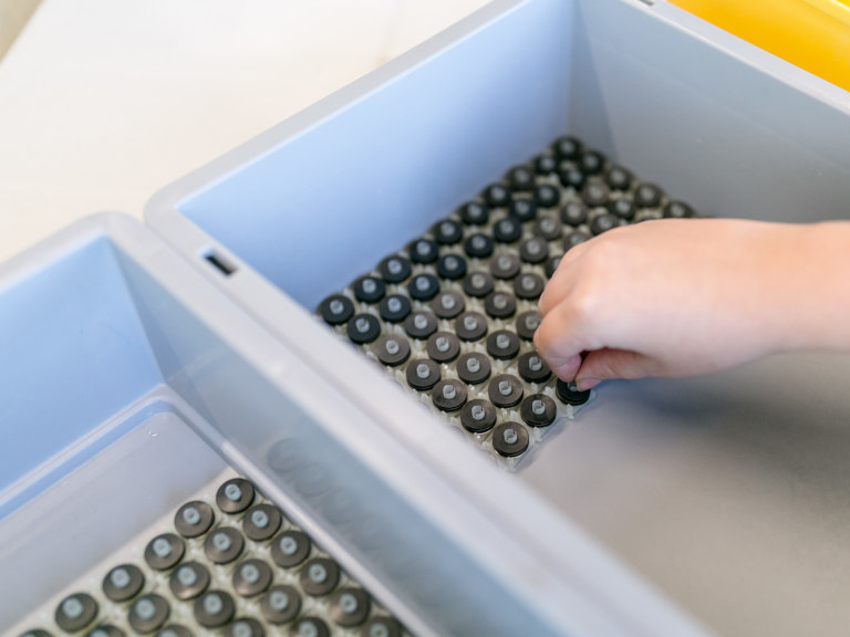 Sortieren und Bereitstellen von Industrieteilen für Montage und Weiterverarbeitung